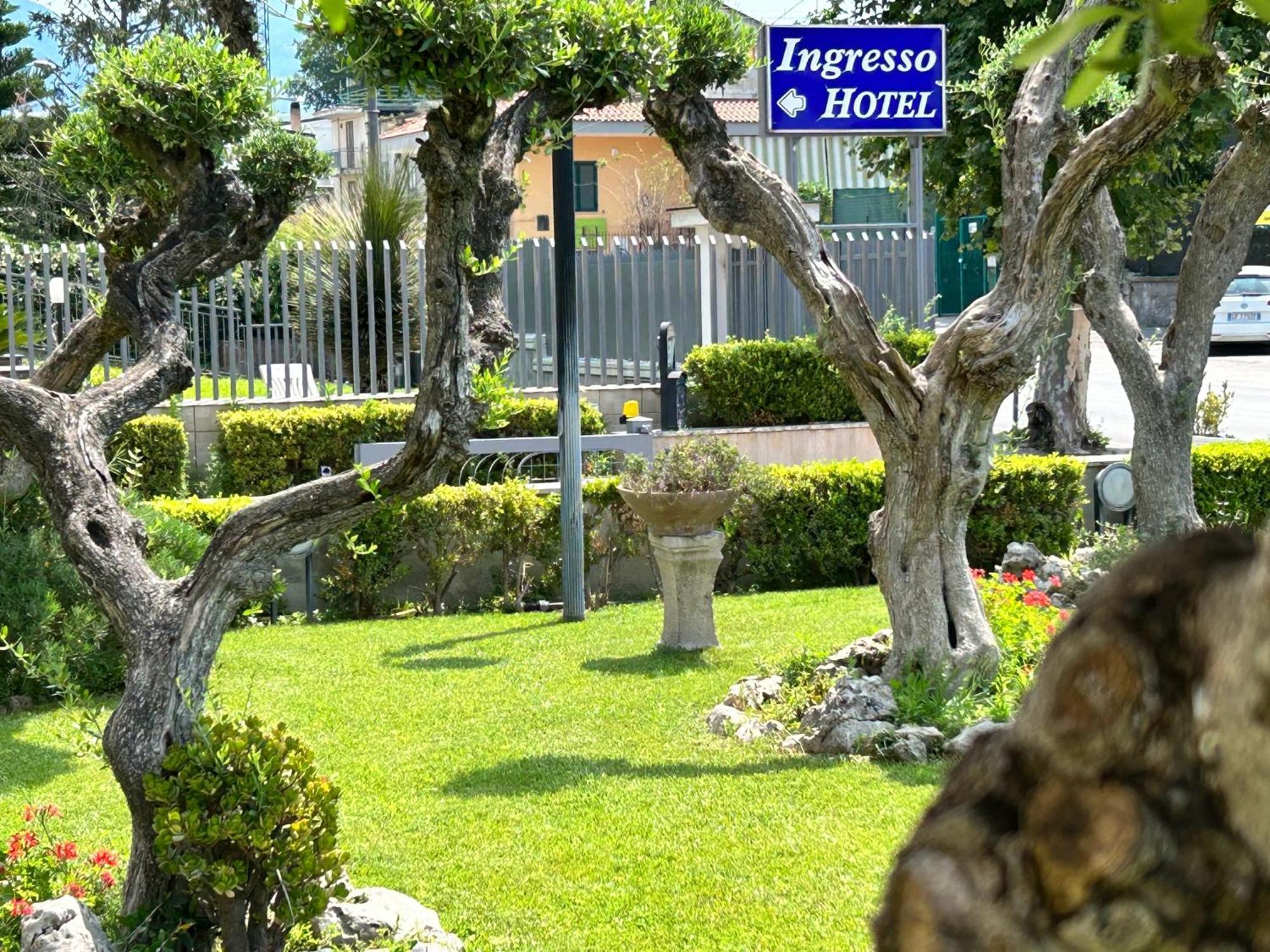 Hotel Maddaloni Tufino Luaran gambar